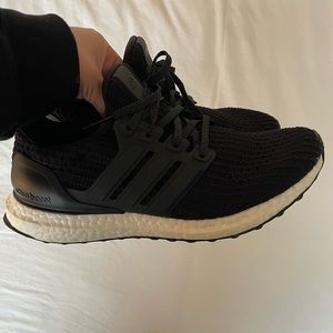 Womens Adidas Ultraboost, black 7.5